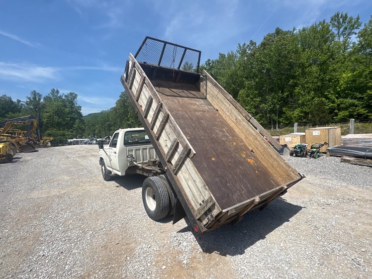 1983-ford-f350-image-2