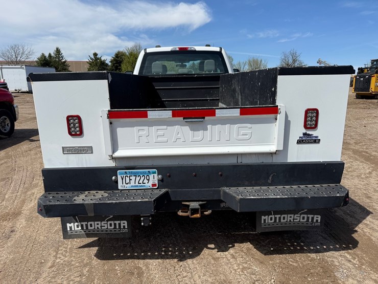 2020-ford-f550-xl-image-4