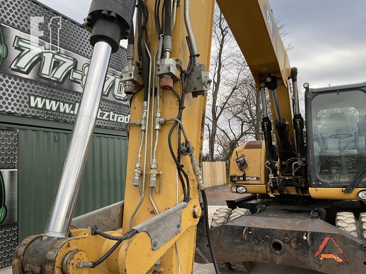 2015-caterpillar-m313d-image-11