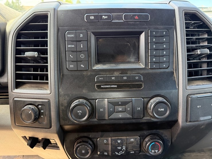 2020-ford-f550-xl-image-44