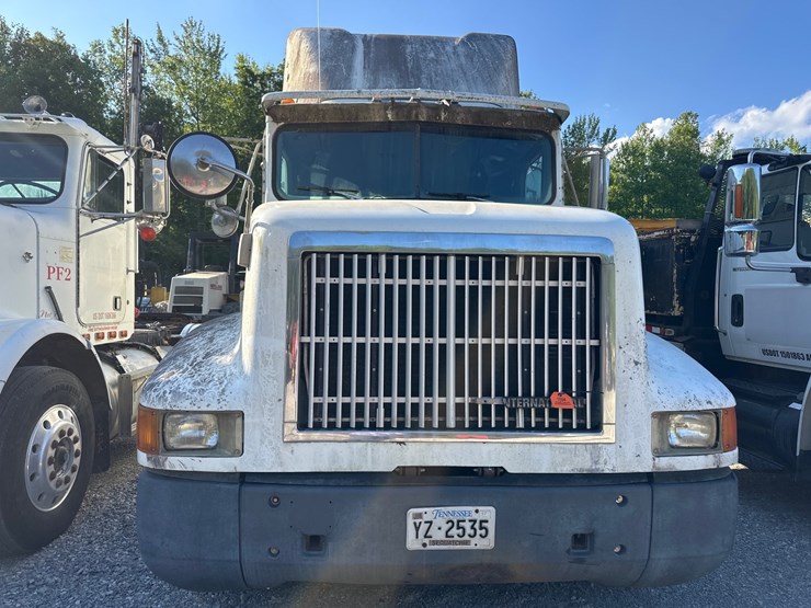 1996-international-9200-image-2