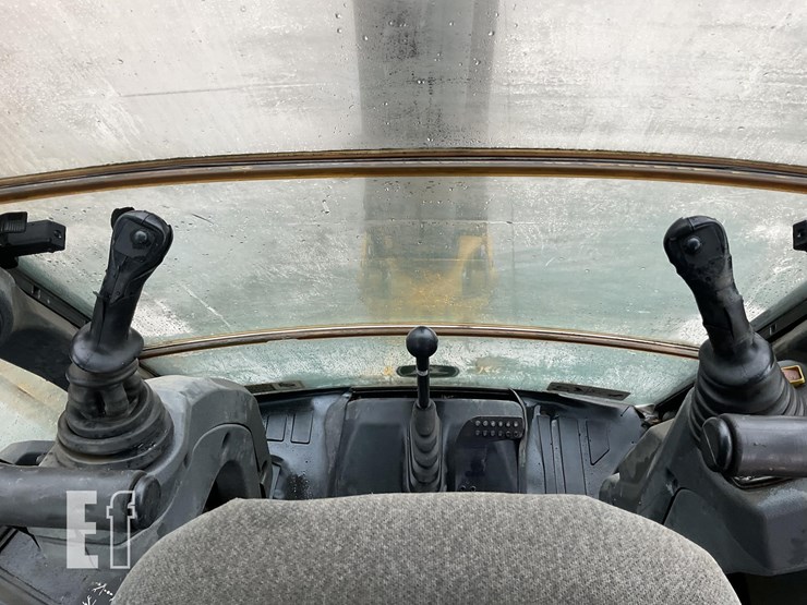 2018-deere-310sl-image-14