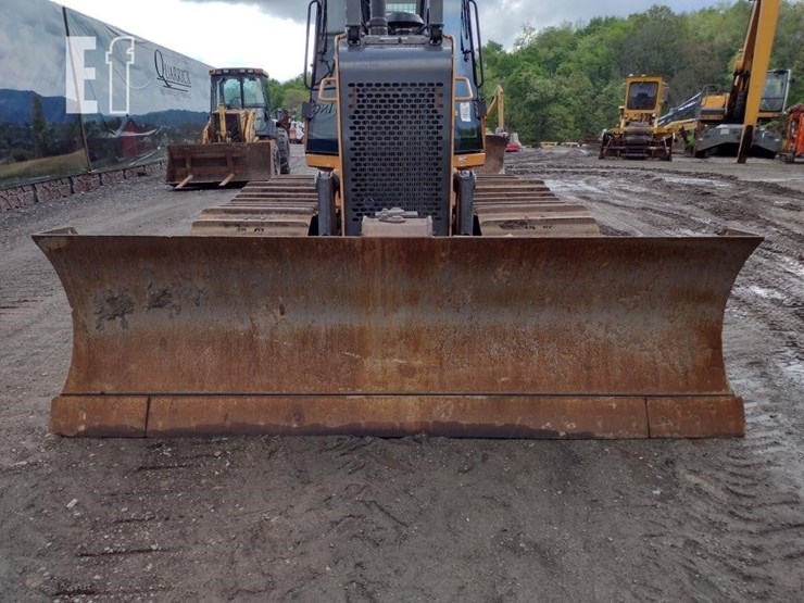 2016-case-850m-image-22