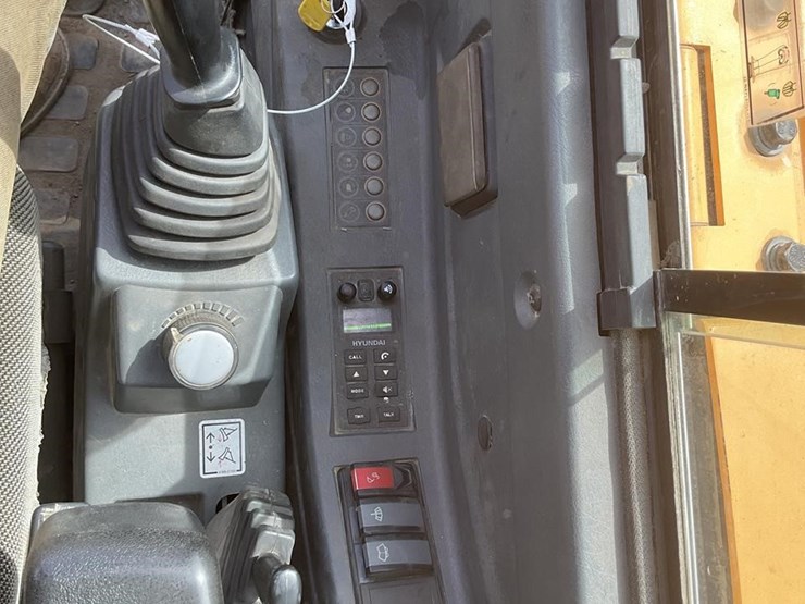 2019-hyundai-robex-60cr-9-image-17