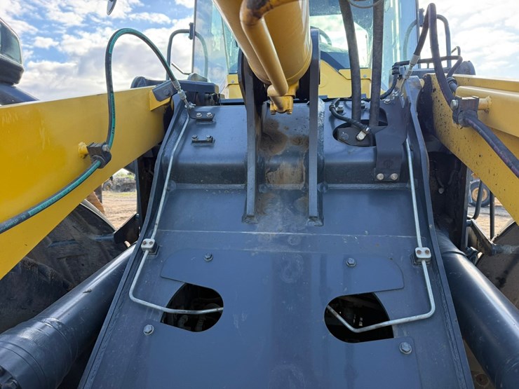 komatsu-wa380-image-35
