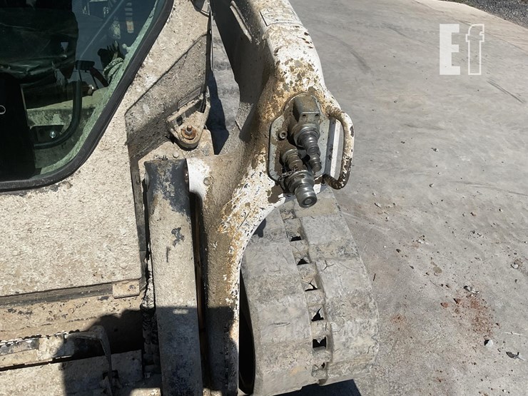 2022-bobcat-t76-image-13