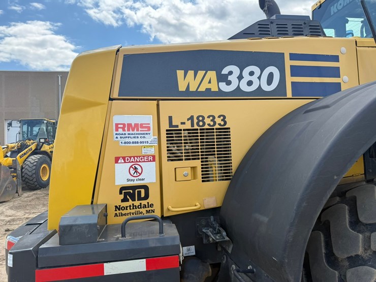 komatsu-wa380-image-57