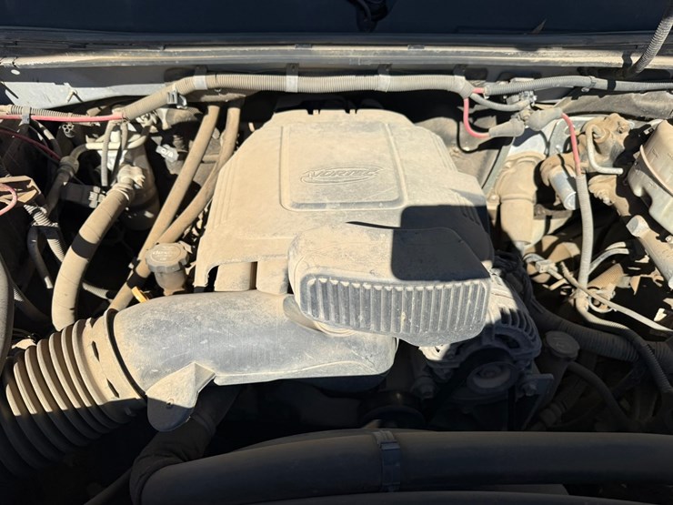 2013-chevrolet-2500-image-15