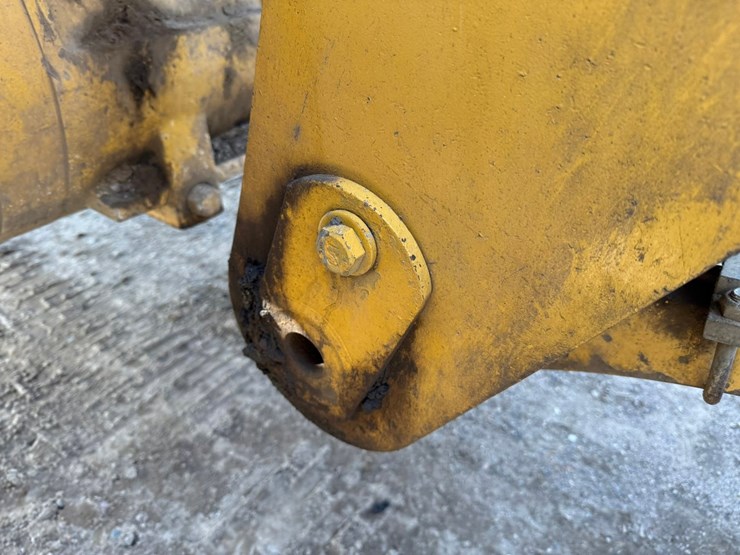 2013-caterpillar-950k-image-20