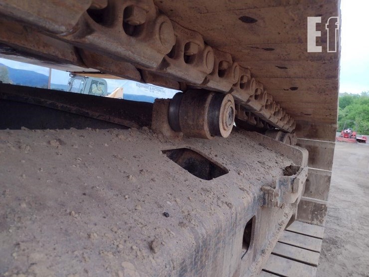 2006-deere-270d-lc-image-20
