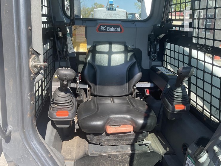 2020-bobcat-s76-image-12