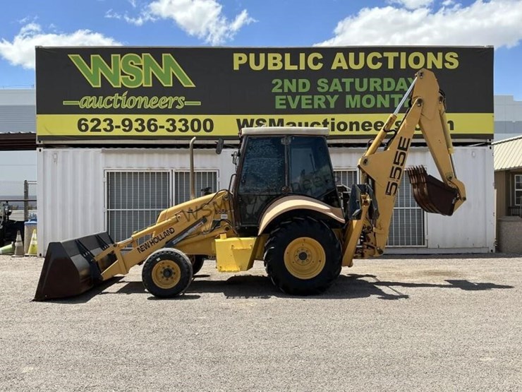 new-holland-555e-image-1
