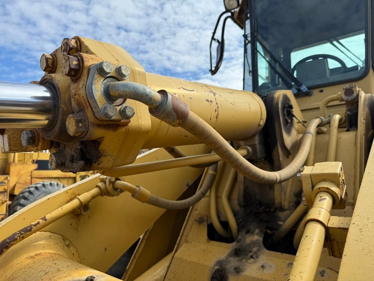 caterpillar-950f-image-26