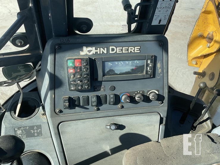2015-deere-310sl-image-13