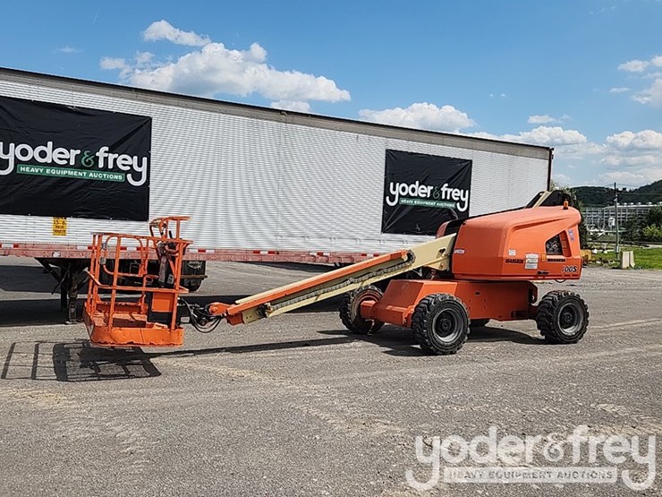 2016-jlg-400s-image-1