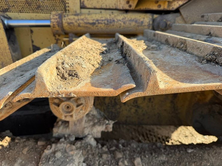 caterpillar-d4h-lgp-image-68
