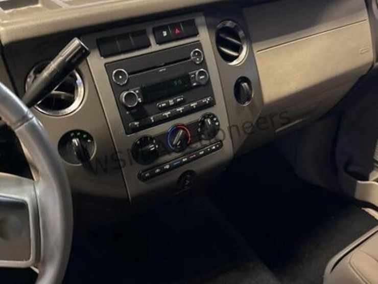2014-ford-expedition-image-20