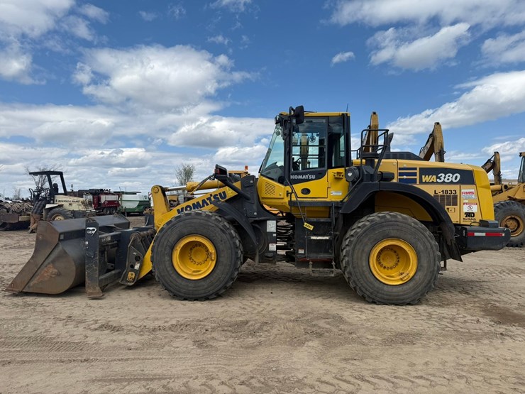 komatsu-wa380-image-2