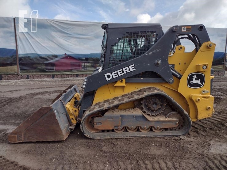 deere-317g-image-1