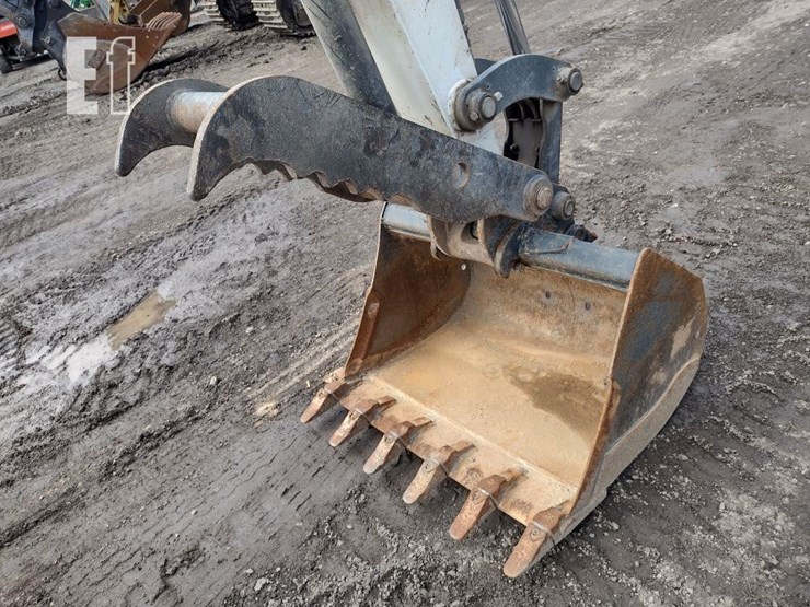 2020-bobcat-e42-image-25