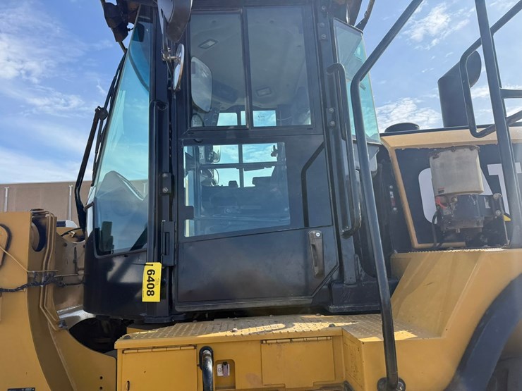 2013-caterpillar-950k-image-40