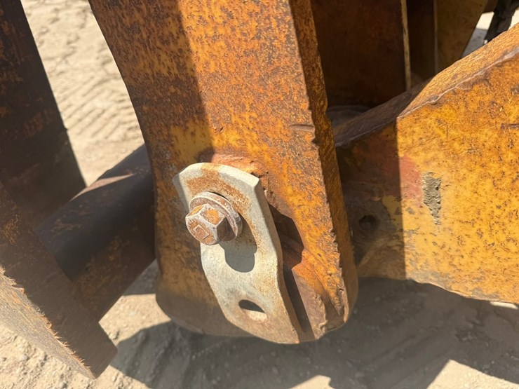 caterpillar-966d-image-16