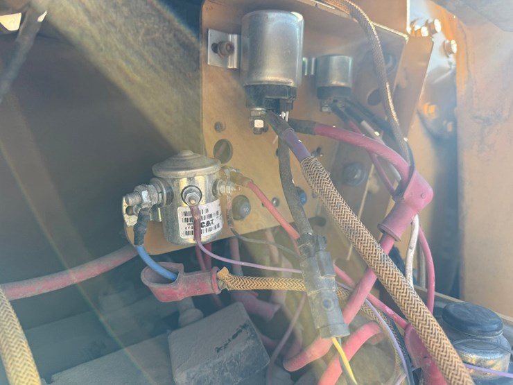 caterpillar-d4g-lgp-image-37