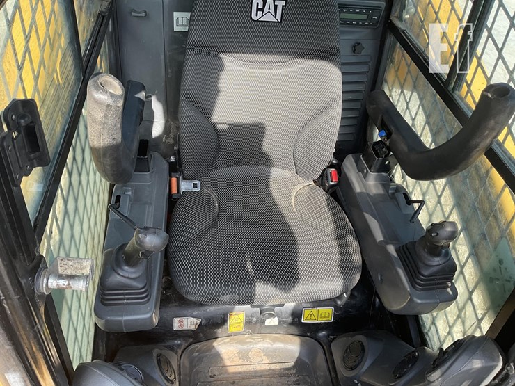 2023-caterpillar-299d3-xe-image-19