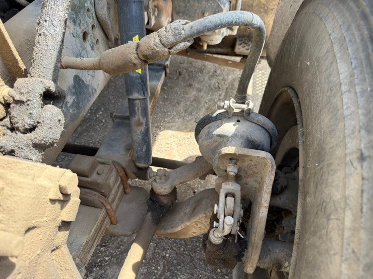 1993-ford-l8000-image-11