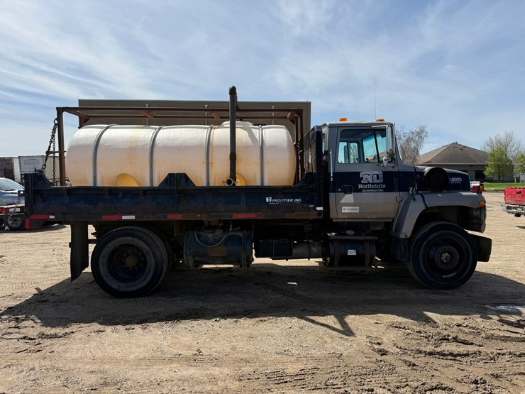 1993-ford-l8000-image-6