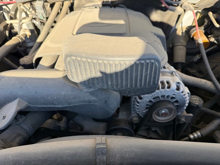 2014-chevrolet-2500-image-18