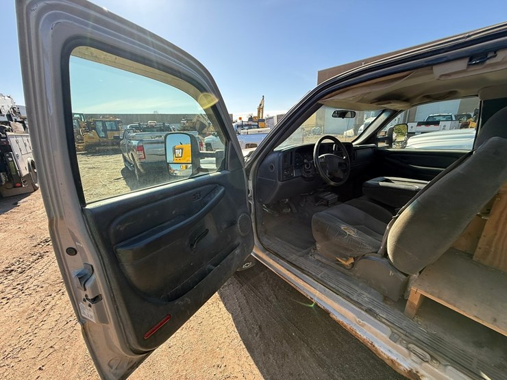 2006-chevrolet-2500-image-37