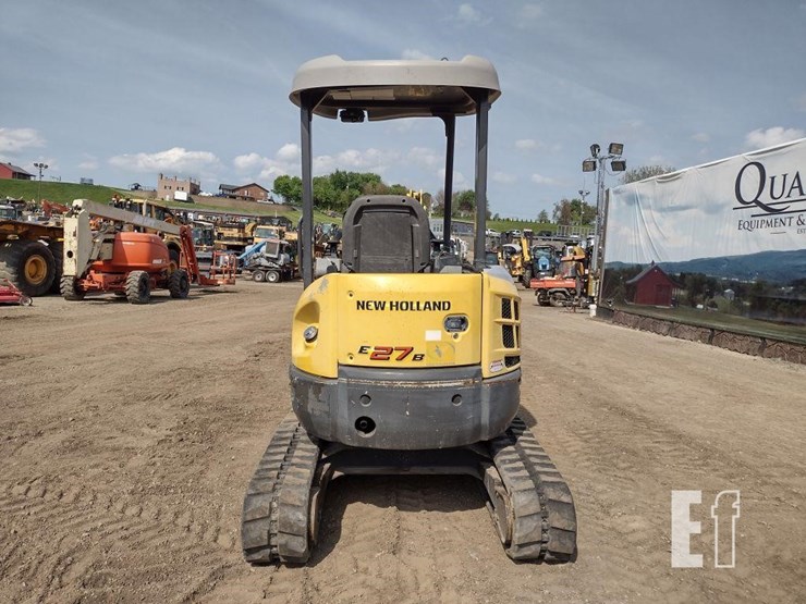 2012-new-holland-e27b-image-4
