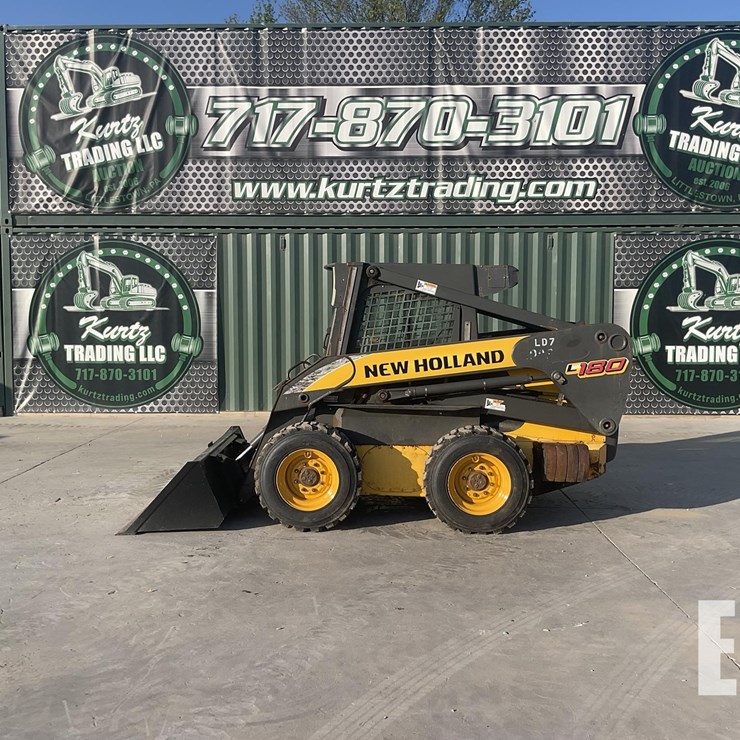 2009 NEW HOLLAND L180