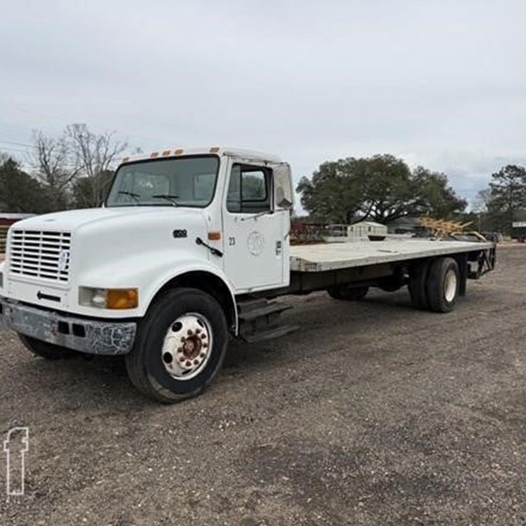 2000 INTERNATIONAL 4700