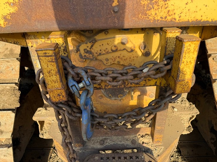caterpillar-d4h-lgp-image-28