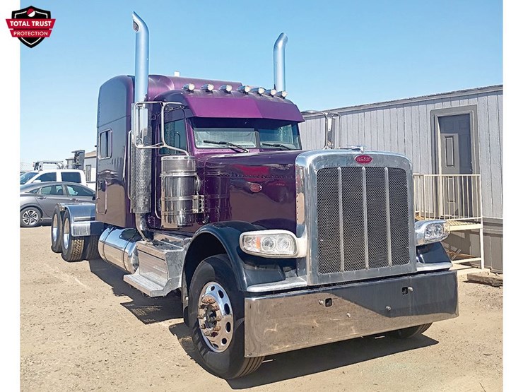 2022-peterbilt-379-image-1