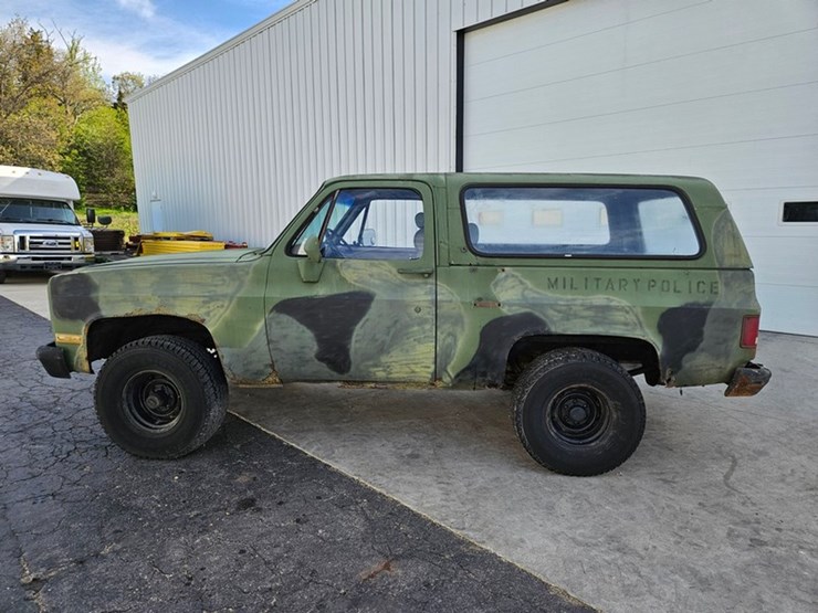 #62-•-1986-gmc-high-sierra-4x4-blazer-image-2