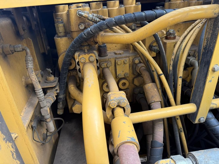 caterpillar-345bl-image-35