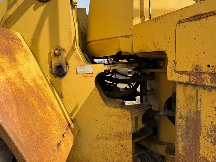 caterpillar-966e-image-32