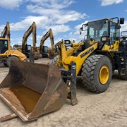KOMATSU WA380