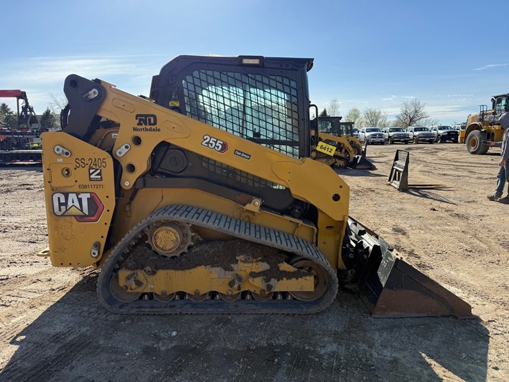 caterpillar-255-image-6