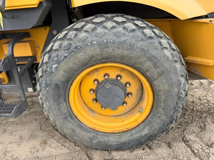 volvo-sd75b-image-61