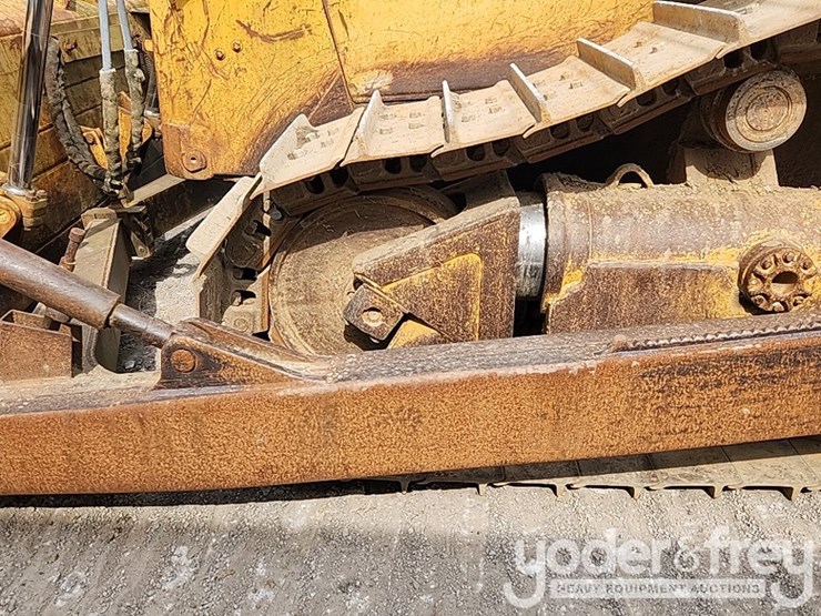 caterpillar-d6h-image-17