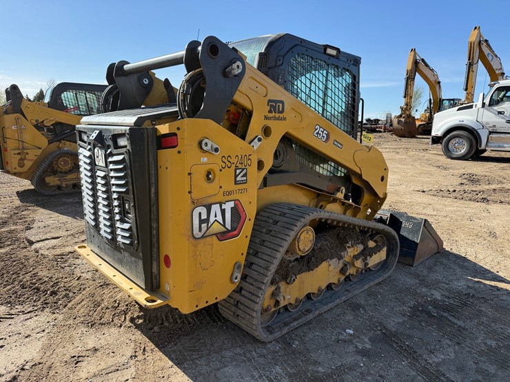 caterpillar-255-image-5