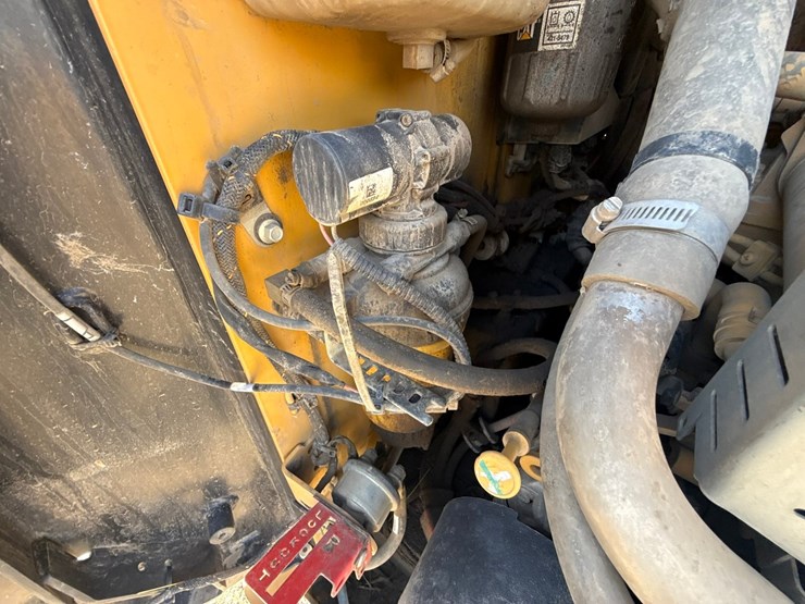 caterpillar-259d3-image-37