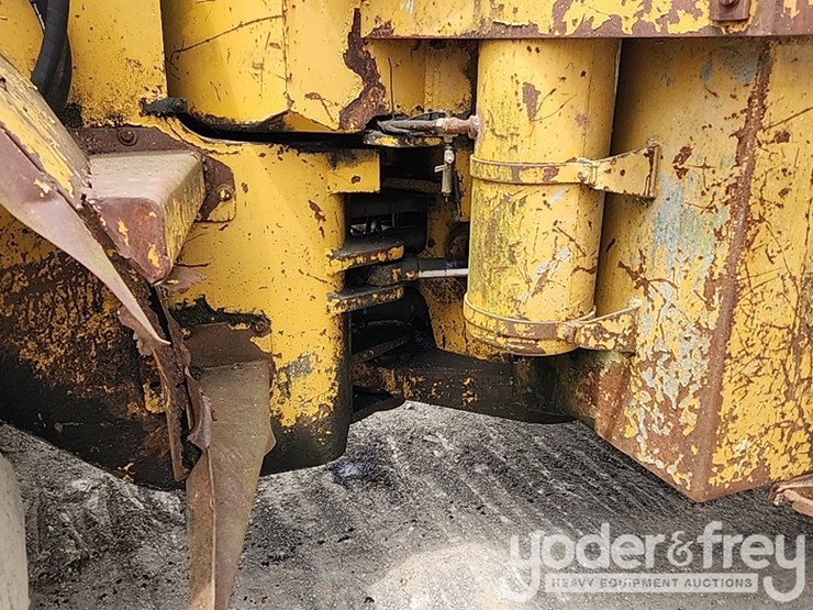caterpillar-966c-image-26