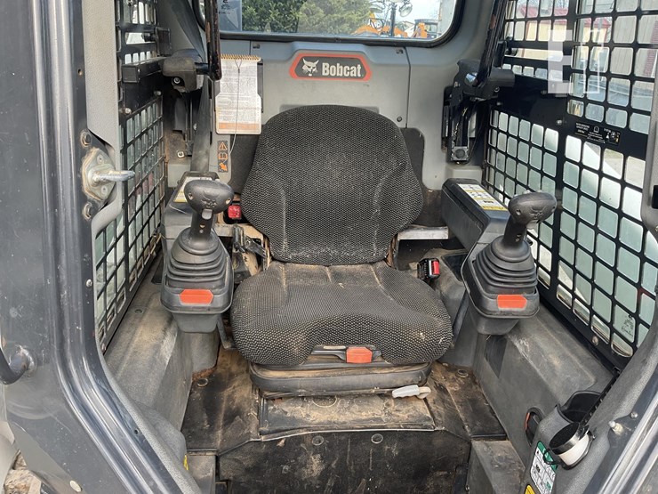 2020-bobcat-t66-image-14