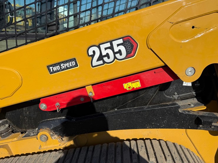 caterpillar-255-image-27
