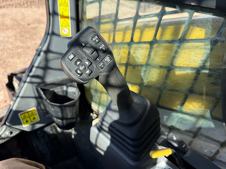 caterpillar-255-image-48